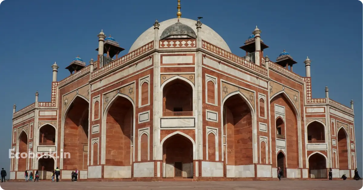 15 Best Places To Visit in Delhi