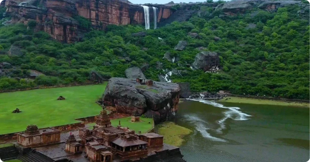 10 Places to Visit in Karnataka for Weekend